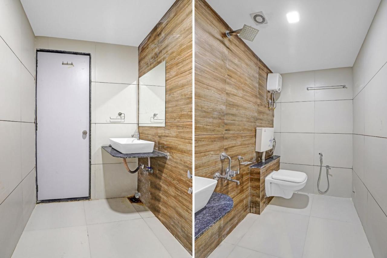 Oyo Flagship 86605 Hotel The Meriton อาเมดาบัด ภายนอก รูปภาพ